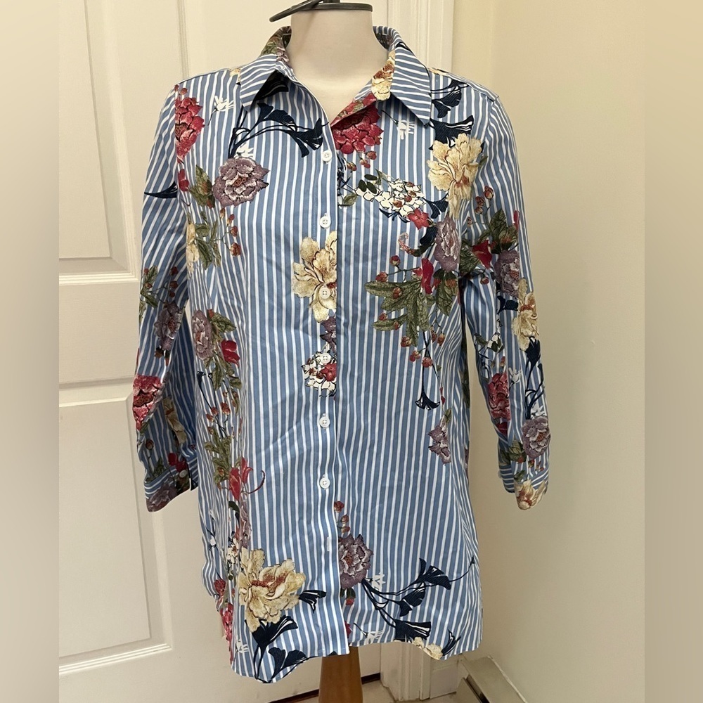 Chico’s striped floral button down dress shirt  12-14 petite